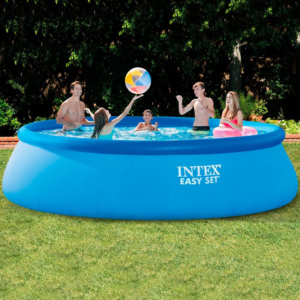 Familie spielt imIntex Easy Pool 26166 - 457×107 cm inkl. Pumpe