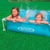 Kinder panschen im Intex Mini Frame Pool 122x122x30 cm