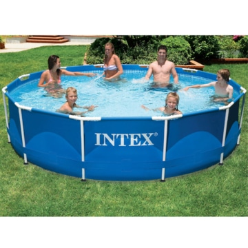 Intex Frame Pool 28214 - 366x84cm Set inkl. Pumpe im Garten aufgebaut