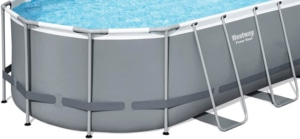 Stahlgerüst mit eingehängter Poolfolie