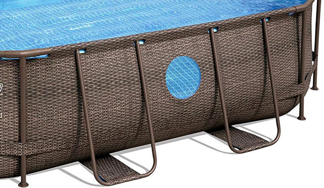 Ein ovaler Pool von Intex und Bestway für die neue Poolsaison